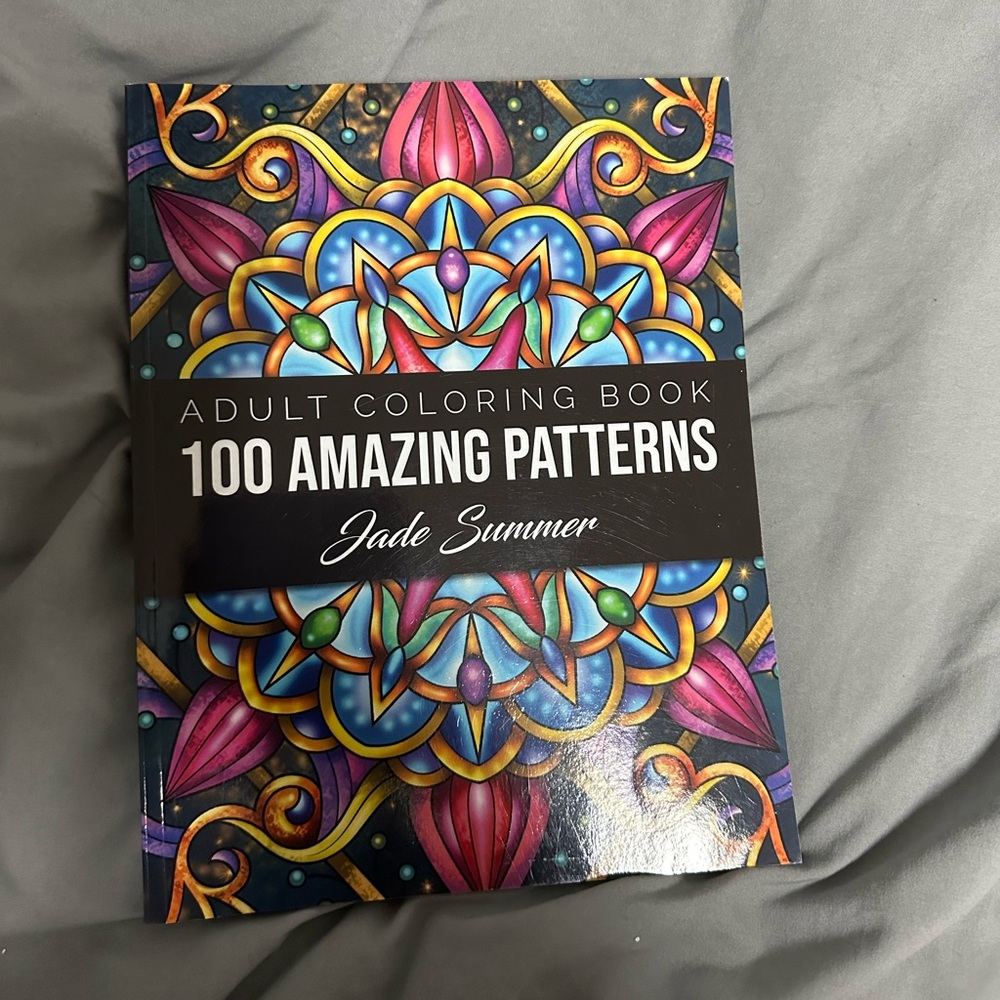 ‘100 Amazing Patterns’ by Jane Summer - Adult Colouring Book